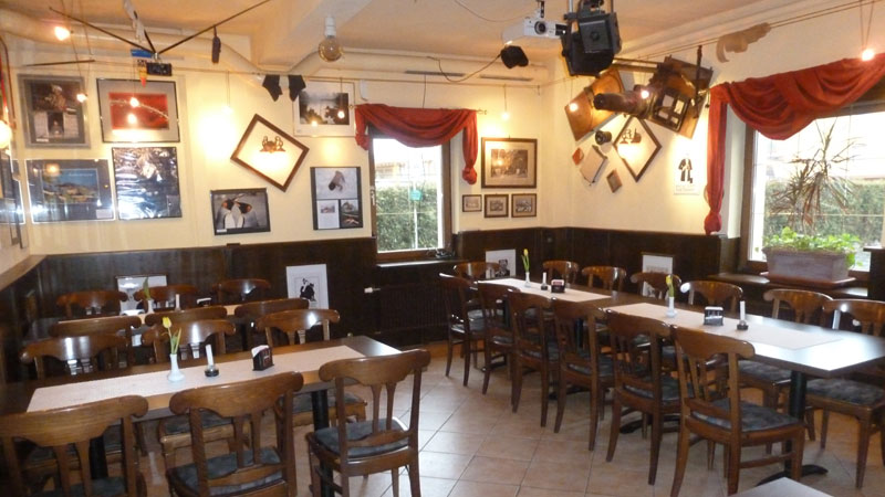 Gesellschaftszimmer - Gaststätte 'Zum Knipser' in Dresden Gesellschaftszimmer - Gaststätte 'Zum Knipser' in Dresden