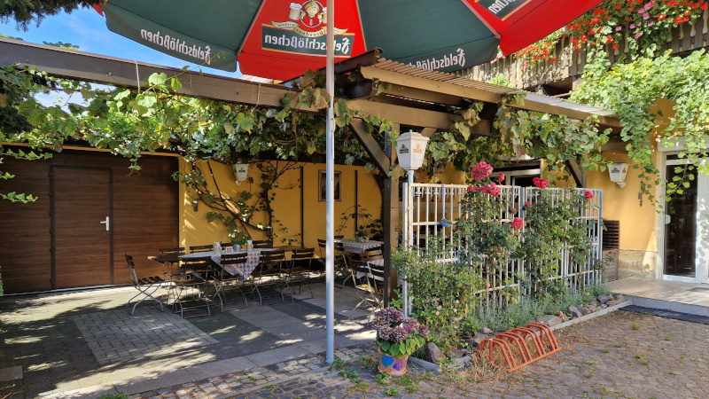 Biergarten - Gaststätte 'Zum Knipser' in Dresden Biergarten - Gaststätte 'Zum Knipser' in Dresden